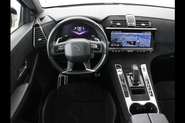 DS 7 Crossback E-Tense Black Line | SOH 94,5% | Alcantara | Trekhaak | Memory | Carplay | Navigatie | Camera | Digital Cockpit | Elektrische stoelen | Bluetooth | Full LED | PHEV | Plug In
