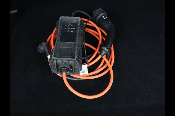 DS 7 Crossback E-Tense Black Line | SOH 94,5% | Alcantara | Trekhaak | Memory | Carplay | Navigatie | Camera | Digital Cockpit | Elektrische stoelen | Bluetooth | Full LED | PHEV | Plug In