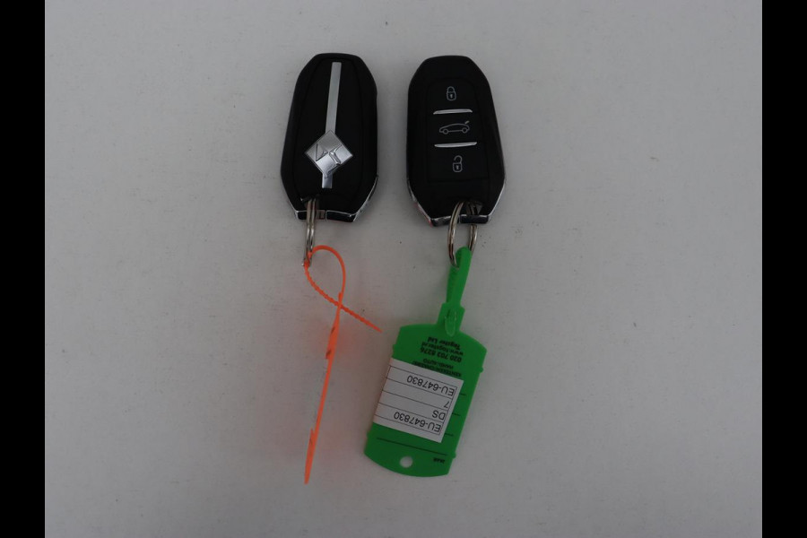 DS 7 Crossback E-Tense Black Line | SOH 94,5% | Alcantara | Trekhaak | Memory | Carplay | Navigatie | Camera | Digital Cockpit | Elektrische stoelen | Bluetooth | Full LED | PHEV | Plug In