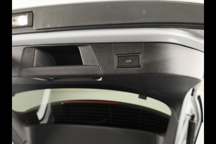 Volkswagen ID.4 Pro Limited Edition Plus 77 kWh | 360 Camera| Head Up Display | Stoelverwarming | 20 inch |