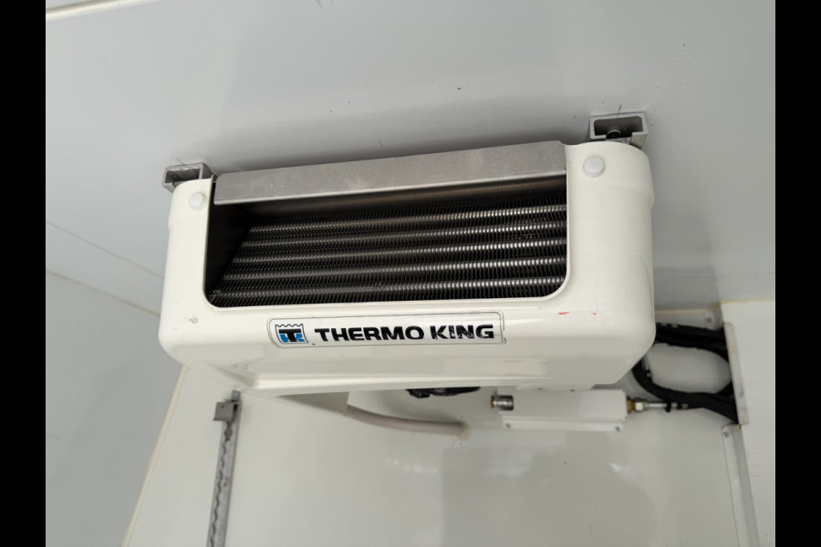 Volkswagen Crafter e-Crafter L3H3 36 kWh / Thermo King koel vries dag en nacht koeling - 22 graden celsius / rijbereik 120 km / airco / cruise / camera / pdc rondom / zero emissie