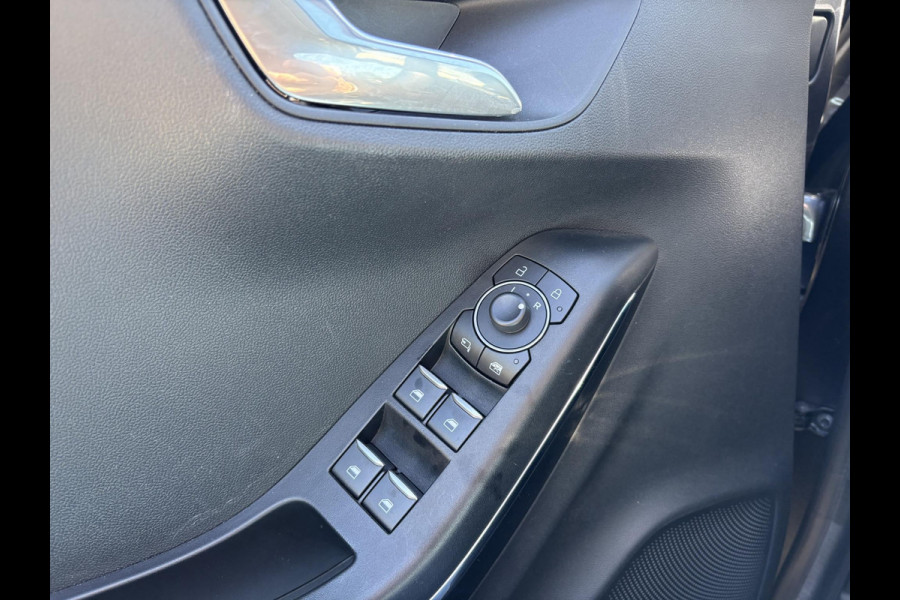 Ford Puma 1.0 EcoBoost Hybrid Titanium 125pk Winterpack | Apple Carplay, Android auto | Cruise Control | Climate control