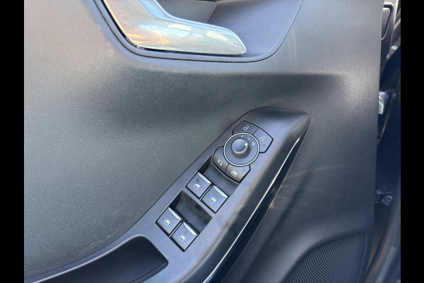 Ford Puma 1.0 EcoBoost Hybrid Titanium 125pk Winterpack | Apple Carplay, Android auto | Cruise Control | Climate control