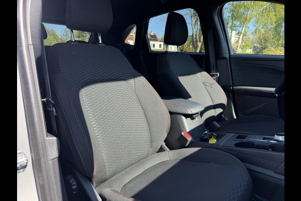 Ford Kuga 2.5 PHEV ST-Line | SCI | 243 PK | Winter Pack | Wegklapbare Trekhaak | Origineel Nederlandse auto | 2.100kg Trekgewicht