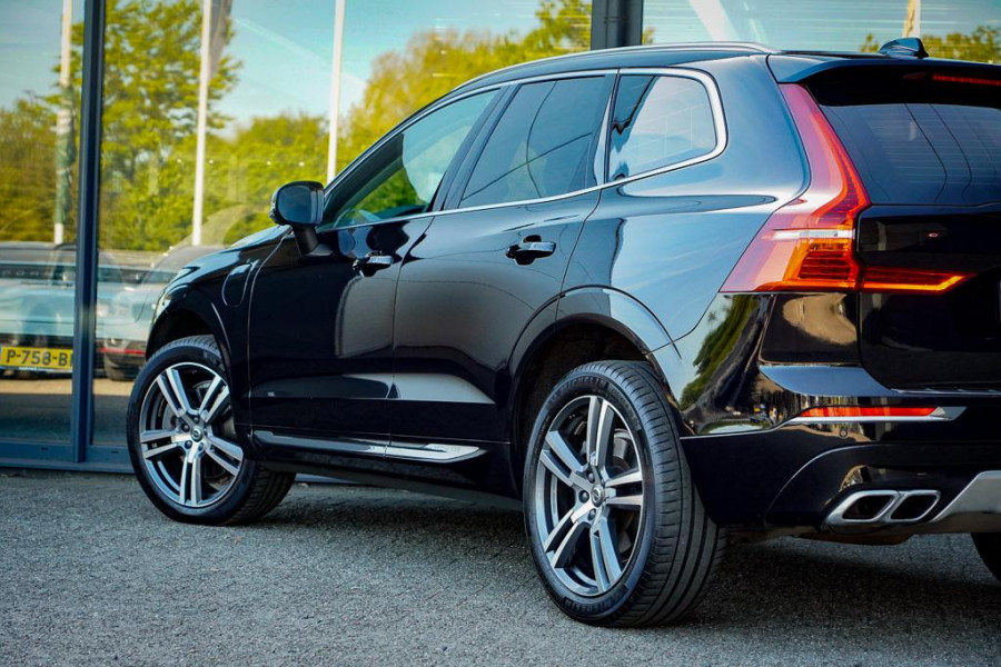 Volvo XC60 2.0 T6 Plug-in hybrid AWD Inscription / Pano / Stoelverwarming-ventilatie-massage / Trekhaak / Riem vervangen