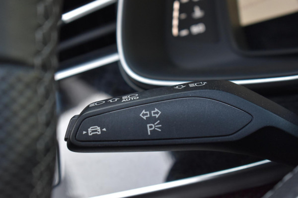 Audi Q7 4.0 TFSI SQ7 quattro Pano HUD Lane B&O 360Camera Trekhaak