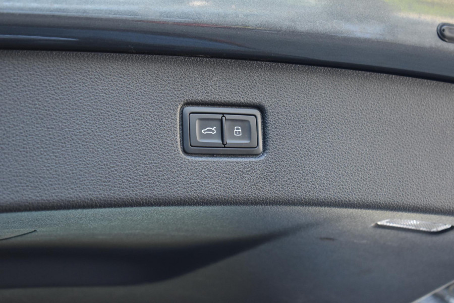 Audi Q7 4.0 TFSI SQ7 quattro Pano HUD Lane B&O 360Camera Trekhaak