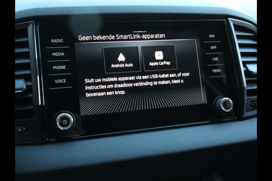 Škoda Karoq 1.5 TSI 150pk Automaat Selection Navigatie Apple Carplay/Android Auto Camera Parkeer sensoren Adaptive Cruise Control Lichtmetalen Velgen Digitale Cockpit