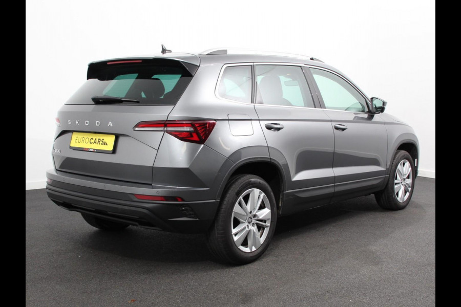 Škoda Karoq 1.5 TSI 150pk Automaat Selection Navigatie Apple Carplay/Android Auto Camera Parkeer sensoren Adaptive Cruise Control Lichtmetalen Velgen Digitale Cockpit