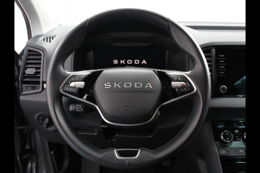 Škoda Karoq 1.5 TSI 150pk Automaat Selection Navigatie Apple Carplay/Android Auto Camera Parkeer sensoren Adaptive Cruise Control Lichtmetalen Velgen Digitale Cockpit