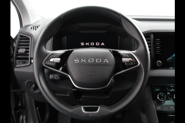 Škoda Karoq 1.5 TSI 150pk Automaat Selection Navigatie Apple Carplay/Android Auto Camera Parkeer sensoren Adaptive Cruise Control Lichtmetalen Velgen Digitale Cockpit