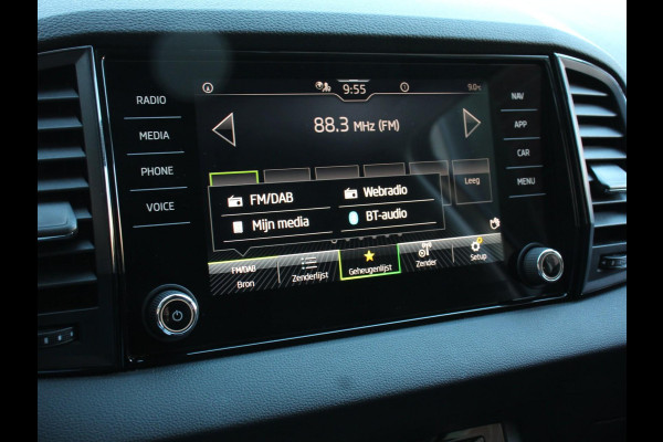 Škoda Karoq 1.5 TSI 150pk Automaat Selection Navigatie Apple Carplay/Android Auto Camera Parkeer sensoren Adaptive Cruise Control Lichtmetalen Velgen Digitale Cockpit