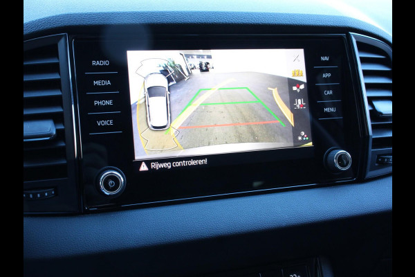 Škoda Karoq 1.5 TSI 150pk Automaat Selection Navigatie Apple Carplay/Android Auto Camera Parkeer sensoren Adaptive Cruise Control Lichtmetalen Velgen Digitale Cockpit