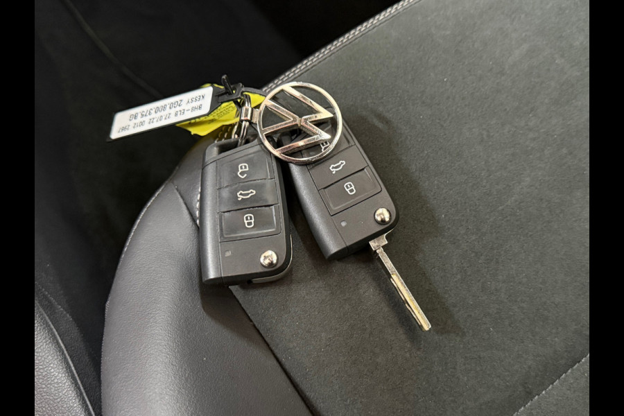 Volkswagen Taigo 1.5 TSI Style |150PK | Pano | Virtual | IQ-Drive | ArtVelours | Licht+Zicht | Rijassistent-pakket Plus | IQ-LED |