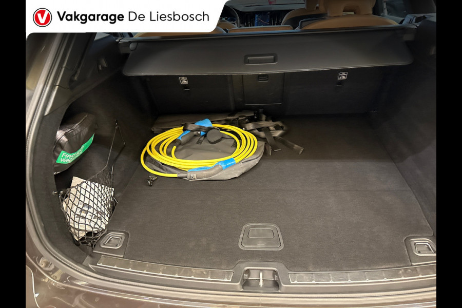 Volvo XC60 2.0 T8 Twin Engine AWD Momentum Pro/inscription/pano/trekhaak/leder/apple