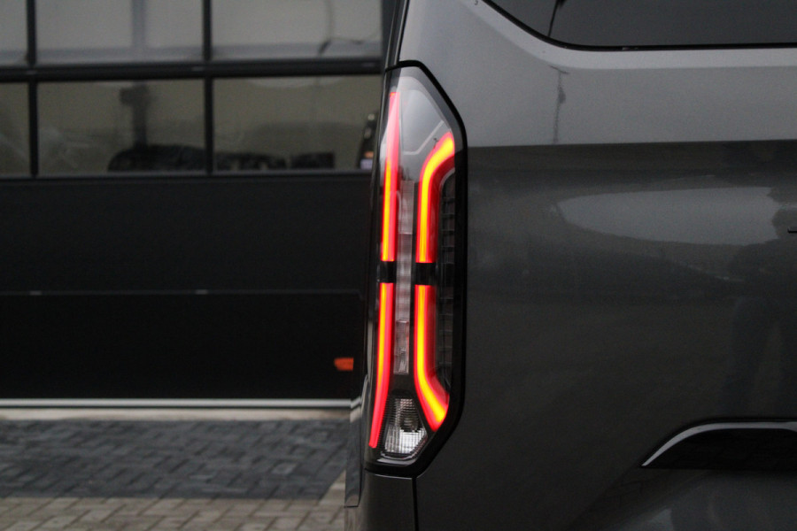 Ford Tourneo Custom 340 2.5 PHEV L2H1 Titanium X 232pk | 2x Schuifdeur | ACC | 360 camera | Leder | Navi | Verwarmd stuurwiel | 19" LM velgen