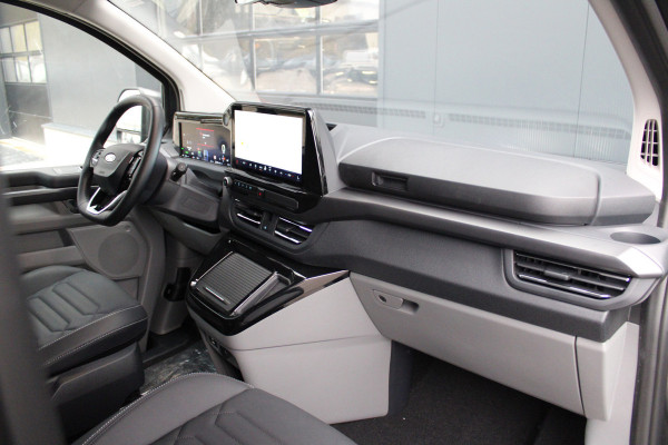 Ford Tourneo Custom 340 2.5 PHEV L2H1 Titanium X 232pk | 2x Schuifdeur | ACC | 360 camera | Leder | Navi | Verwarmd stuurwiel | 19" LM velgen