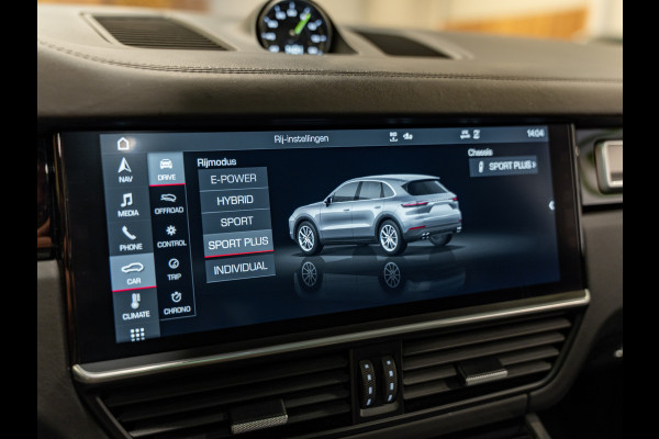 Porsche Cayenne 3.0 E-Hybrid, Pano, Apple Carplay, Leder, ACC, Memory. 21" Velgen, Camera, Volledig Onderhouden