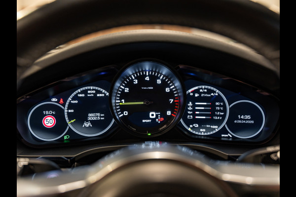 Porsche Cayenne 3.0 E-Hybrid, Pano, Apple Carplay, Leder, ACC, Memory. 21" Velgen, Camera, Volledig Onderhouden