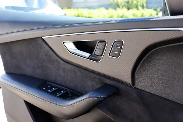 Audi RS Q8 4.0 Quattro **Ceramic/Dynamic plus/4WS/Night/ACC/360/HUD**
