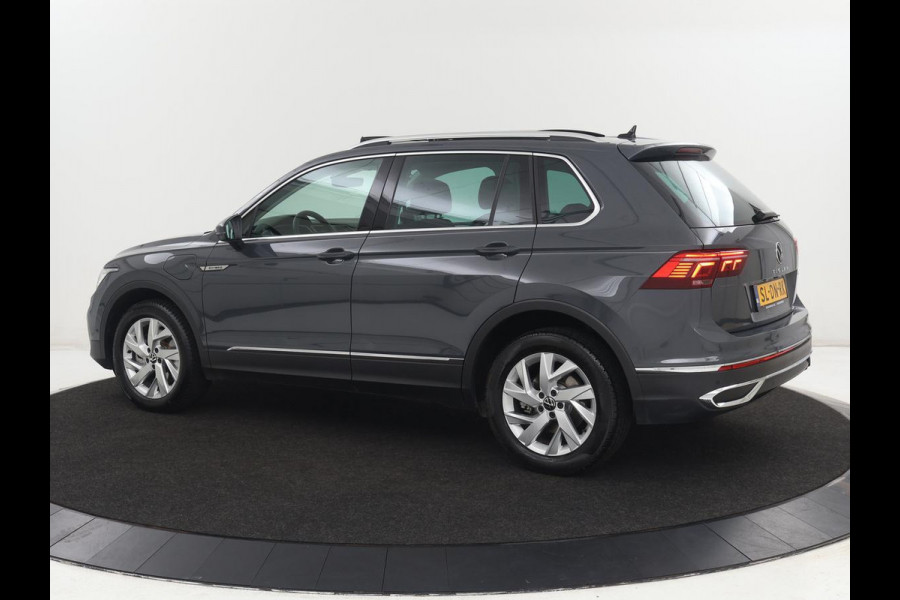 Volkswagen Tiguan 1.4 TSI eHybrid Elegance Exclusive | SOH 93,8% | Panoramadak | Leder | Stoelverwarming | 360 Camera | Adaptive cruise | Virtual Cockpit | Carplay | Park Assist | Keyless | Navigatie | PHEV | Plug In