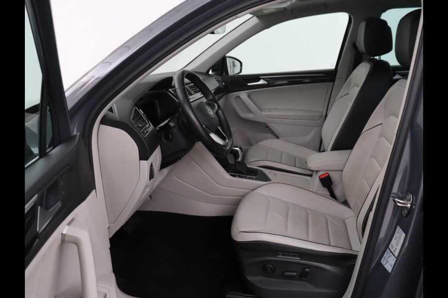 Volkswagen Tiguan 1.4 TSI eHybrid Elegance Exclusive | SOH 93,8% | Panoramadak | Leder | Stoelverwarming | 360 Camera | Adaptive cruise | Virtual Cockpit | Carplay | Park Assist | Keyless | Navigatie | PHEV | Plug In