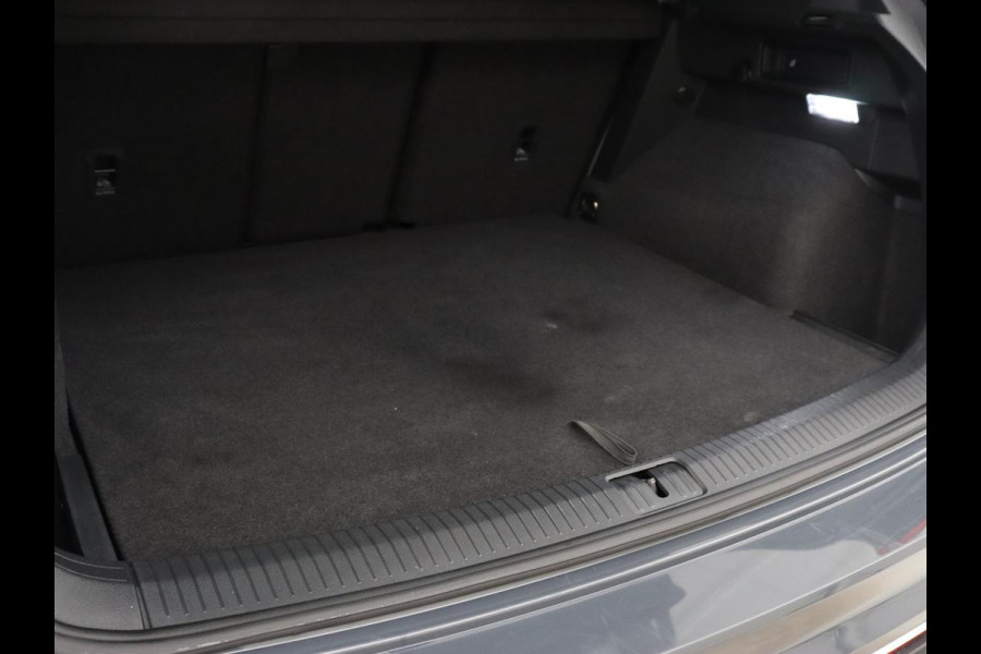 Volkswagen Tiguan 1.4 TSI eHybrid Elegance Exclusive | SOH 93,8% | Panoramadak | Leder | Stoelverwarming | 360 Camera | Adaptive cruise | Virtual Cockpit | Carplay | Park Assist | Keyless | Navigatie | PHEV | Plug In
