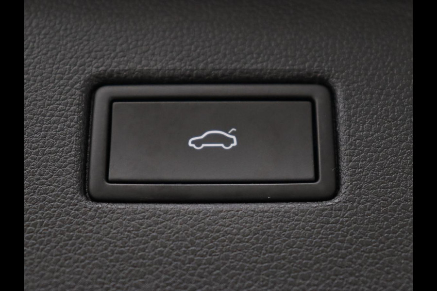 Volkswagen Tiguan 1.4 TSI eHybrid Elegance Exclusive | SOH 93,8% | Panoramadak | Leder | Stoelverwarming | 360 Camera | Adaptive cruise | Virtual Cockpit | Carplay | Park Assist | Keyless | Navigatie | PHEV | Plug In