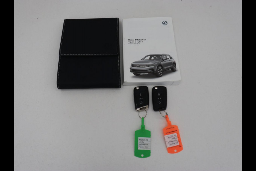 Volkswagen Tiguan 1.4 TSI eHybrid Elegance Exclusive | SOH 93,8% | Panoramadak | Leder | Stoelverwarming | 360 Camera | Adaptive cruise | Virtual Cockpit | Carplay | Park Assist | Keyless | Navigatie | PHEV | Plug In