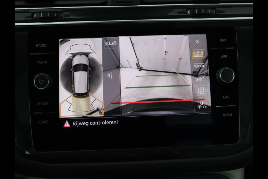 Volkswagen Tiguan 1.4 TSI eHybrid Elegance Exclusive | SOH 93,8% | Panoramadak | Leder | Stoelverwarming | 360 Camera | Adaptive cruise | Virtual Cockpit | Carplay | Park Assist | Keyless | Navigatie | PHEV | Plug In