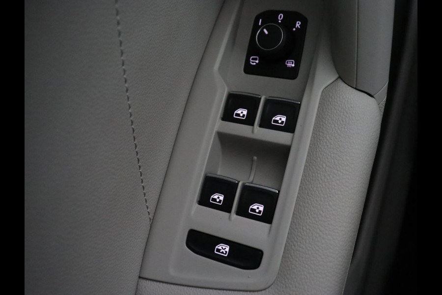 Volkswagen Tiguan 1.4 TSI eHybrid Elegance Exclusive | SOH 93,8% | Panoramadak | Leder | Stoelverwarming | 360 Camera | Adaptive cruise | Virtual Cockpit | Carplay | Park Assist | Keyless | Navigatie | PHEV | Plug In