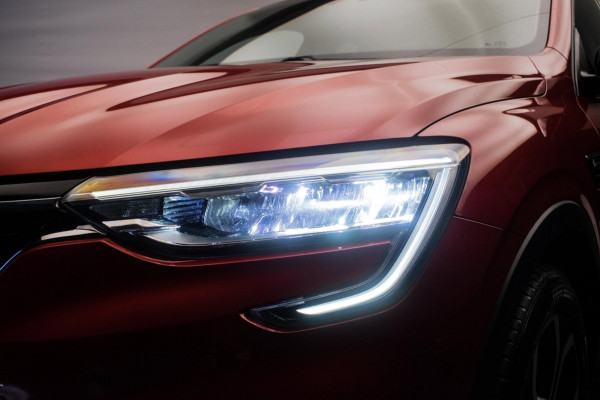 Renault Arkana 1.6 E-Tech Full Hybrid 145 Techno NL-auto [ Panoramadak Digitaal Dasboard Sfeerverlichting Trekhaak Carplay LED ]