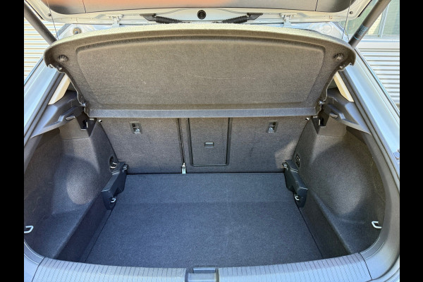 Volkswagen T-Roc 1.5 TSI Sport Business R l Virtual l LED Xenon l ACC l Climate l Navi l VDOH l