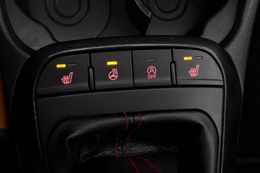 Kia Picanto 1.0 T-GDI GT-Line (NAVIGATIE, CARPLAY, CAMERA, CLIMA, STOEL-/STUURVERWARMING, LEDER, XENON)
