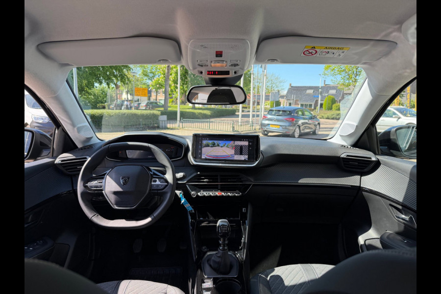 Peugeot 208 Peugeot 208 1.2 PureTech 100 Allure Navi / Camera V&A / Dodehoek / P-sensoren / APP connect