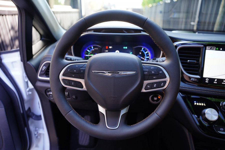 Chrysler Pacifica 3.6 V6 Hybrid Nieuwstaat Hybride