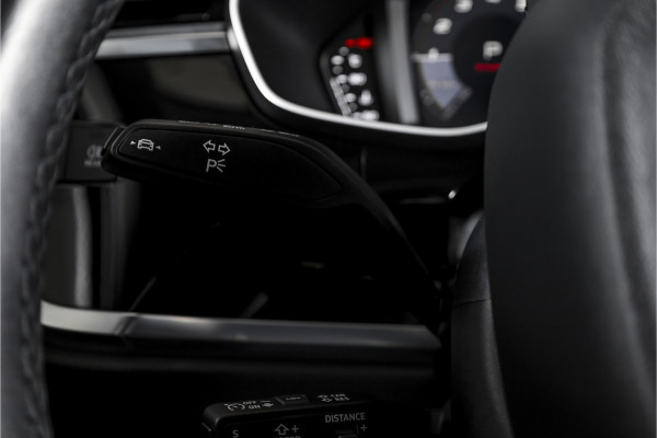 Audi Q3 Sportback 35 TFSI 150 PK S Edition S-Line | Dig. Cockpit | Adapt. Cruise | Stoelverw. | PDC | Camera | App. Connect | ECC | Elek. Klep | Afn. Trekhaak | LM 20"  |