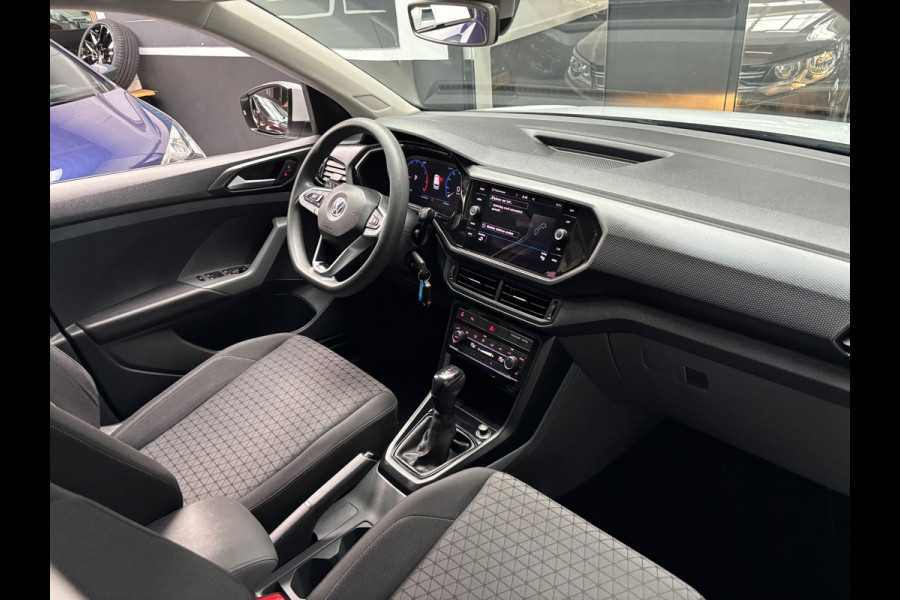 Volkswagen T-Cross 1.0 TSI Style / Camera / carplay / Stoelverwarming