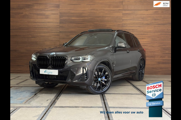 BMW X3 XDrive30e | M-Sport Pro | VOL! | Shadow-Line | SOPHISTOGRAU | M-Schaalstoelen | PANO | HuD I Sensatec|BMW Live Dash