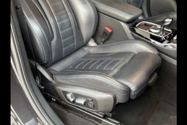 BMW X3 XDrive30e | M-Sport Pro | VOL! | Shadow-Line | SOPHISTOGRAU | M-Schaalstoelen | PANO | HuD I Sensatec|BMW Live Dash