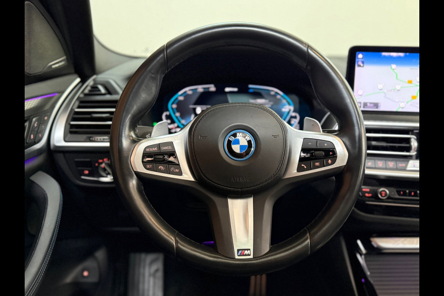 BMW X3 XDrive30e | M-Sport Pro | VOL! | Shadow-Line | SOPHISTOGRAU | M-Schaalstoelen | PANO | HuD I Sensatec|BMW Live Dash