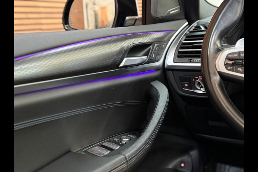 BMW X3 XDrive30e | M-Sport Pro | VOL! | Shadow-Line | SOPHISTOGRAU | M-Schaalstoelen | PANO | HuD I Sensatec|BMW Live Dash