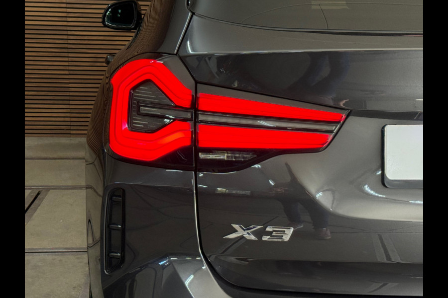 BMW X3 XDrive30e | M-Sport Pro | VOL! | Shadow-Line | SOPHISTOGRAU | M-Schaalstoelen | PANO | HuD I Sensatec|BMW Live Dash