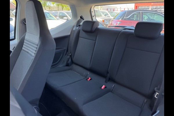 Volkswagen up! 1.0 - Cruise-Parkeersensoren-Stoelverwarming