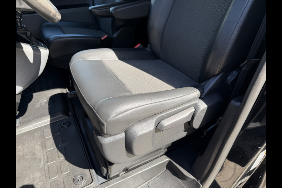 Opel Vivaro 1.5 CDTI L2H1 Selection / euro 6 / bpm vrij / vaste prijs rijklaar € 17.950 ex btw / lease vanaf € 302 / dubbele schuifdeur / zwart metallic / trekhaak / airco / cruise