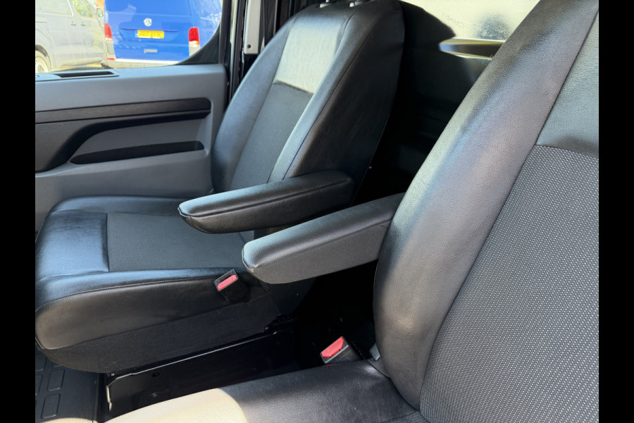Opel Vivaro 1.5 CDTI L2H1 Selection / euro 6 / bpm vrij / vaste prijs rijklaar € 17.950 ex btw / lease vanaf € 302 / dubbele schuifdeur / zwart metallic / trekhaak / airco / cruise