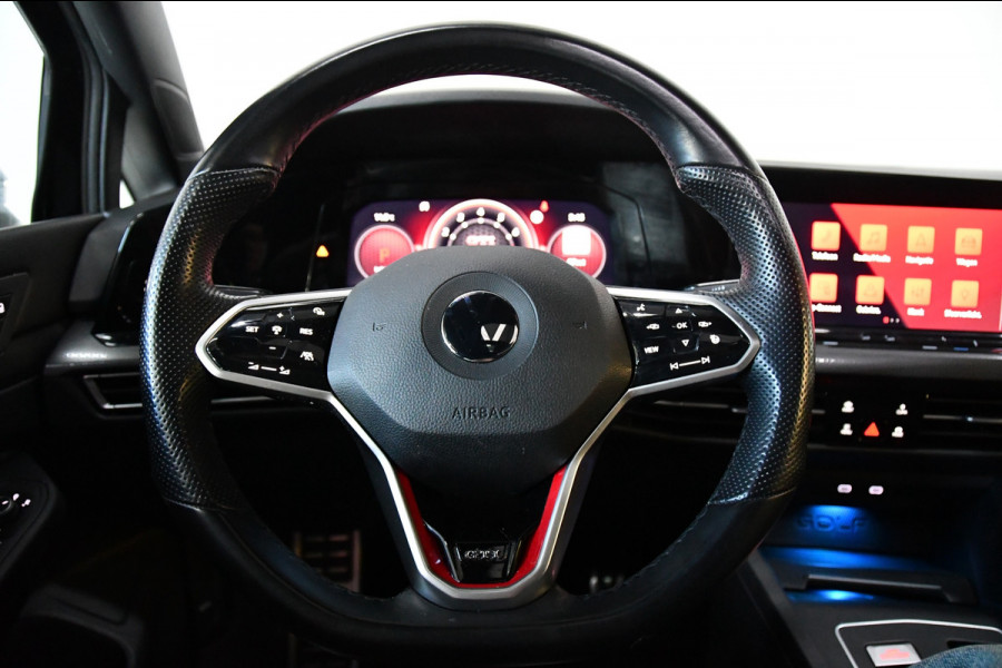 Volkswagen Golf 2.0 TSI GTI