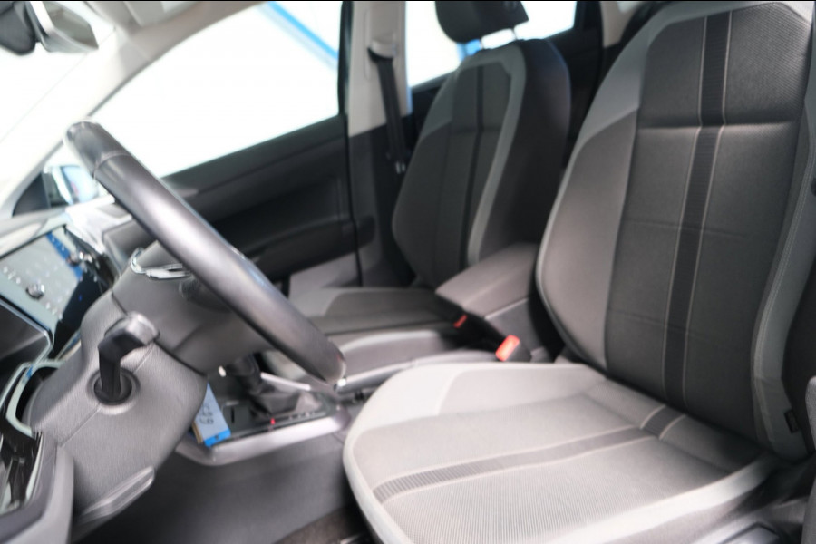 Volkswagen Polo 1.0 TSI Highline R-Line Automaat - N.A.P. Airco, Cruise, Virtual Display, Carmera, Carplay, Navi.