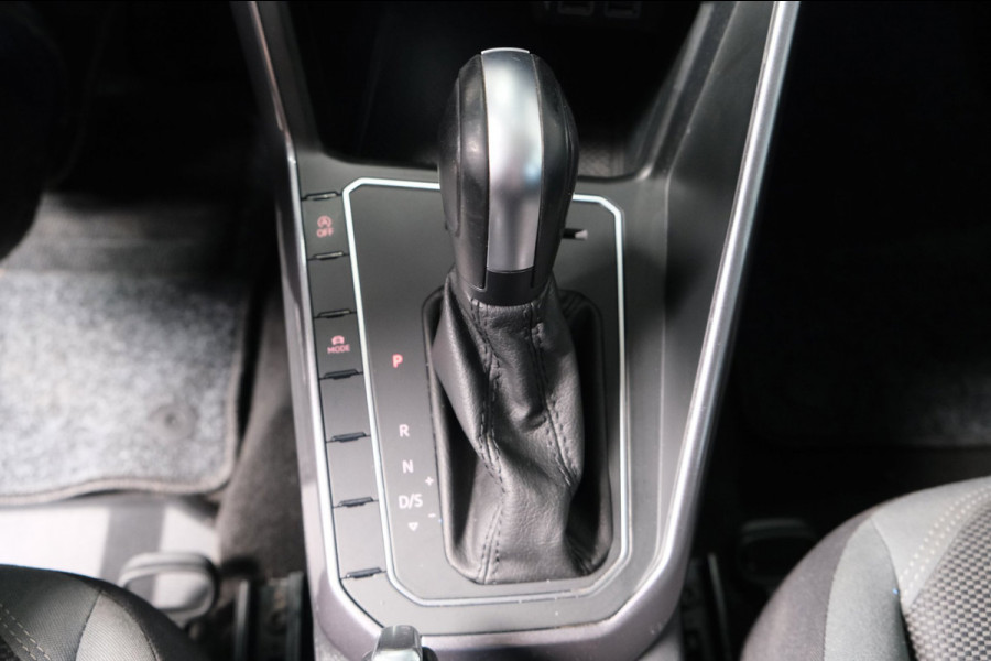 Volkswagen Polo 1.0 TSI Highline R-Line Automaat - N.A.P. Airco, Cruise, Virtual Display, Carmera, Carplay, Navi.
