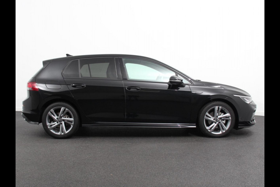 Volkswagen Golf 1.5 eTSI 150pk DSG R-Line Panorama dak Navigatie Apple Carplay/Android Auto Climate Control Camera Dab Extra Getint Glas Adaptive Cruise Control Virtual Cockpit Lichtmetalen Velgen